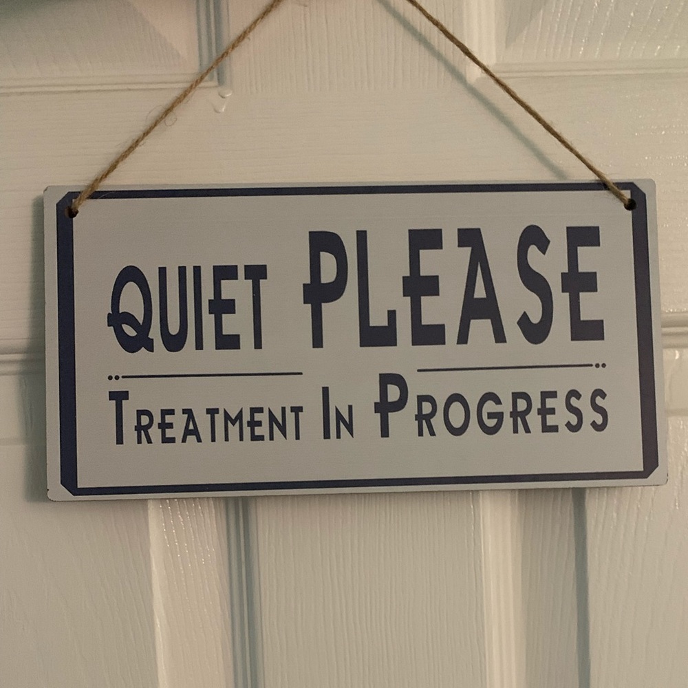 Spa door sign
